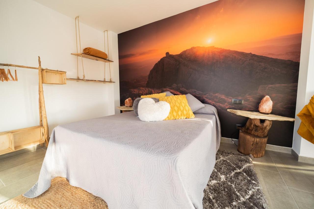 Gegant De Pedra Apartaments Adzaneta Exterior foto