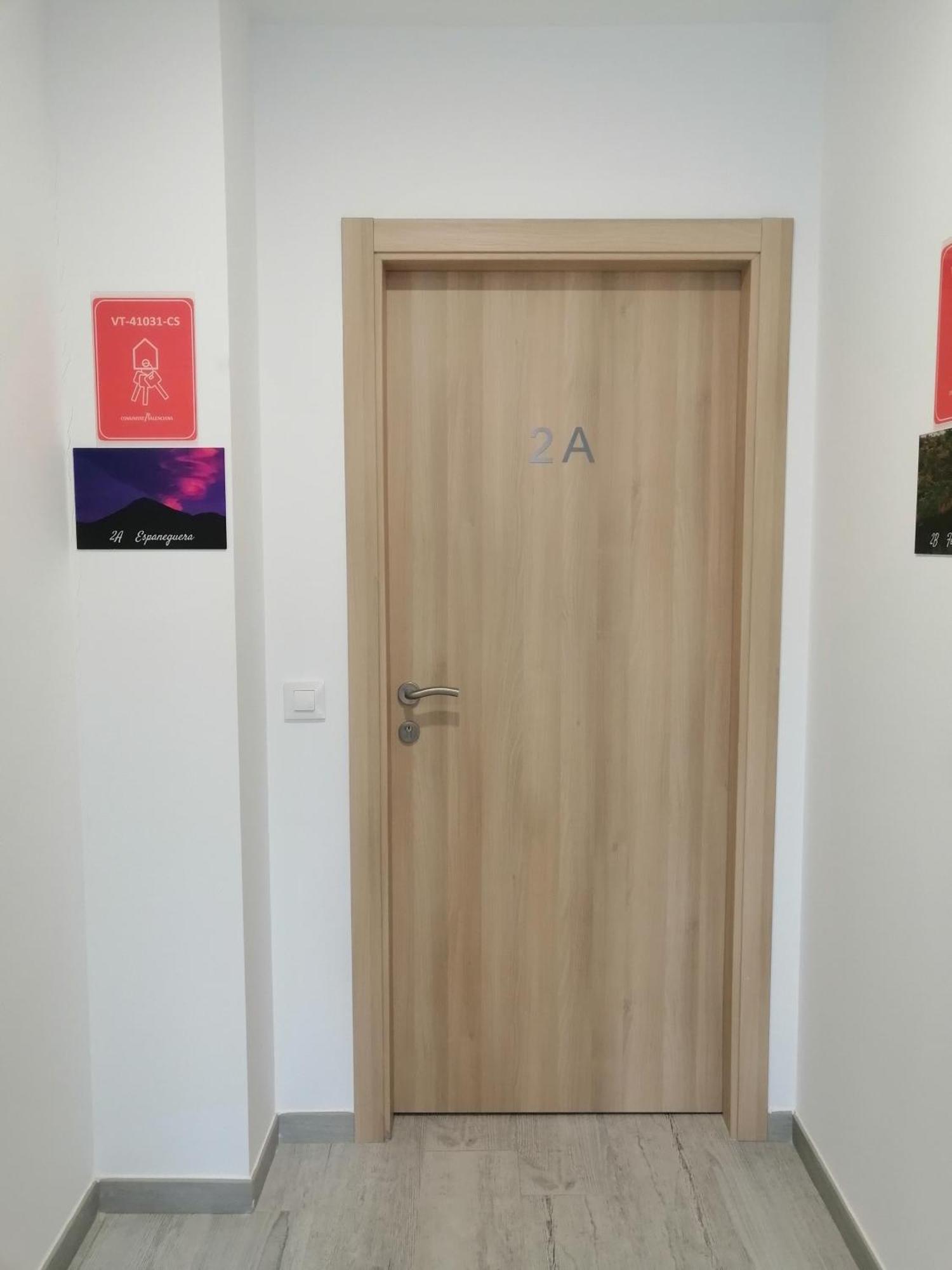 Gegant De Pedra Apartaments Adzaneta Exterior foto